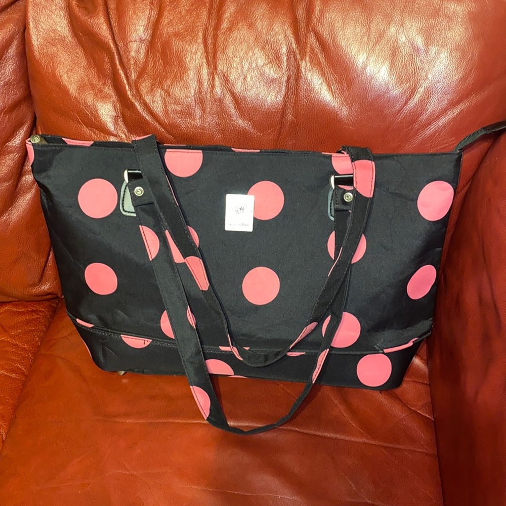 Jenni Chan travel bag